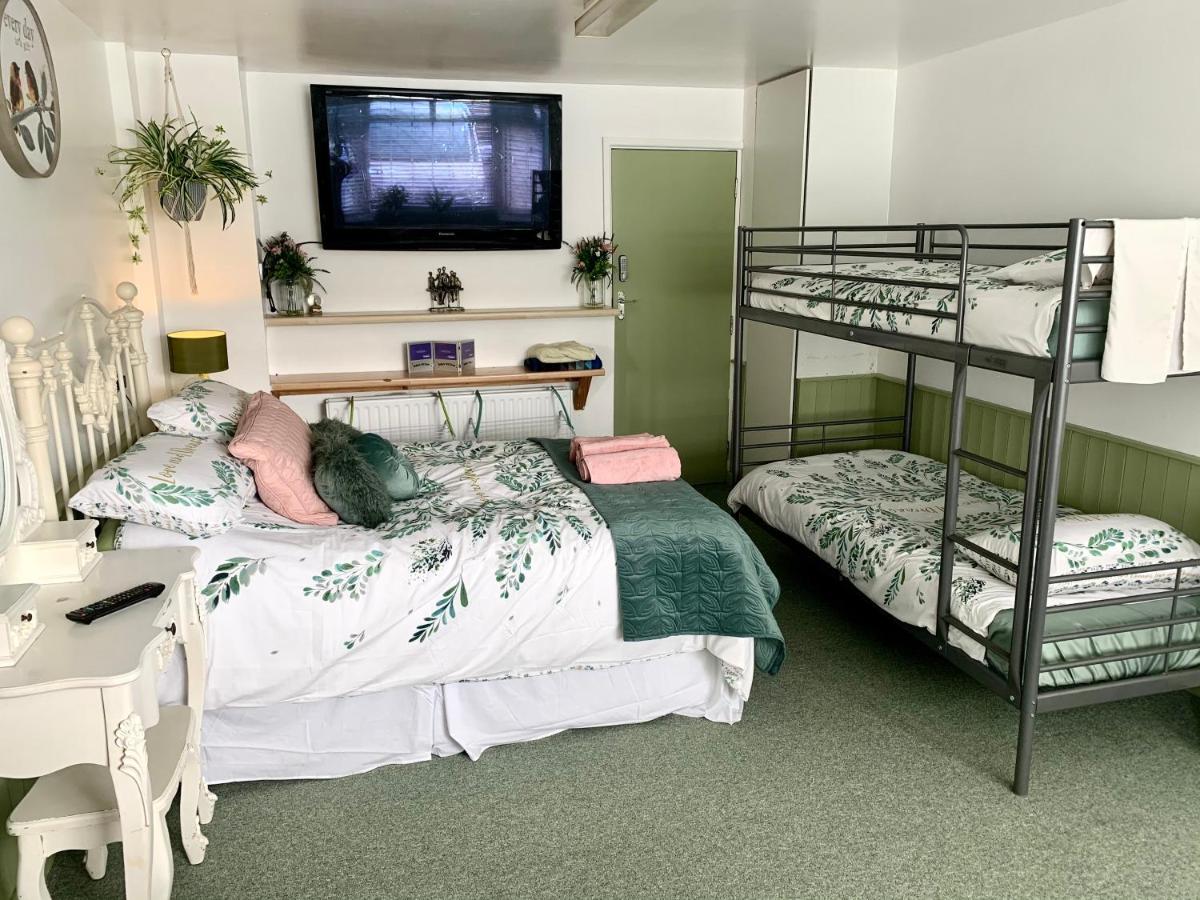Bed and Breakfast Barrs Court Beds Warmley Экстерьер фото