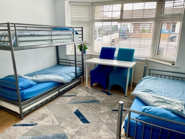 Bed and Breakfast Barrs Court Beds Warmley Экстерьер фото